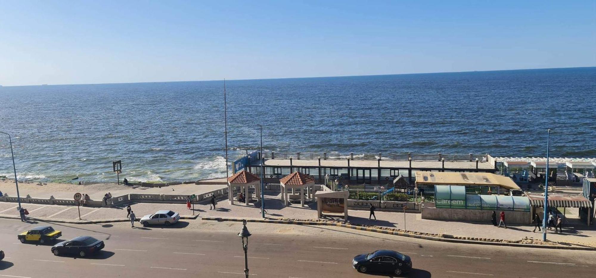 Amazing Sea View 2 Bedroom *